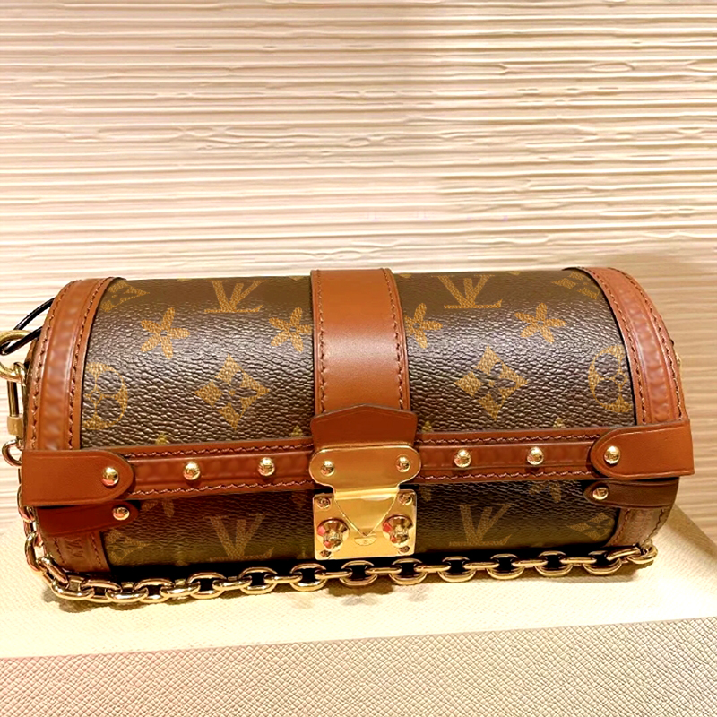 【品質の高い商品】[オフィシャル] 【レザーダッフルバッグ】クラシックプリント、ショルダーメッセンジャーバッグ、トレンディでファッショナブル
