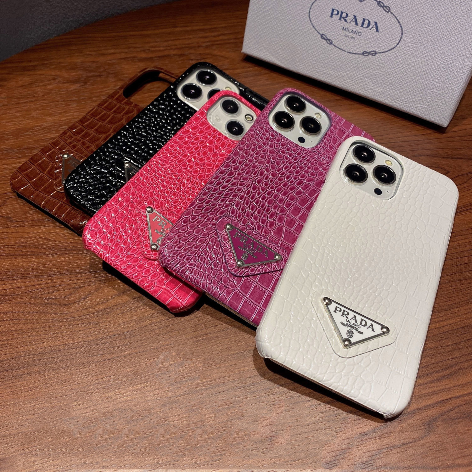 1枚買うと1枚もらえる【お洒落に持ち運び】IPHONE ケース