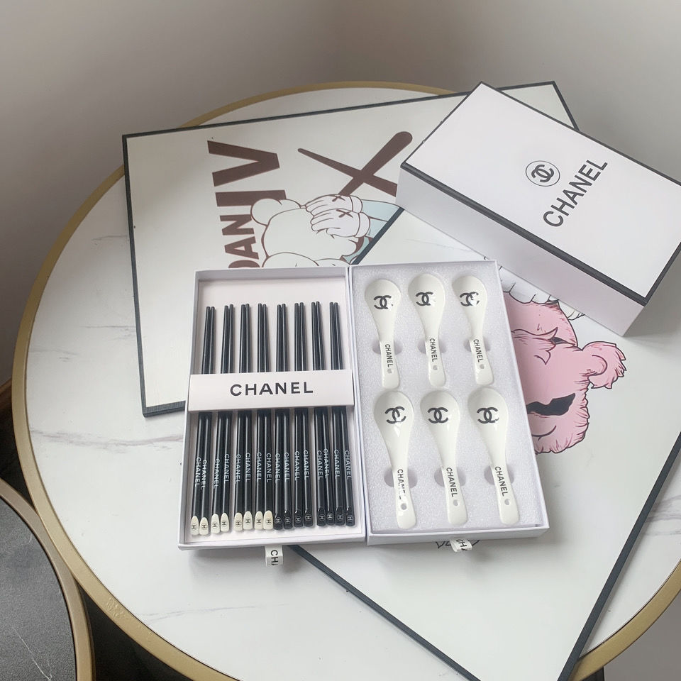 【すぐに売り切れ】【割引を制限する】【5900円プラスして２組を購入】【5000円プラスして 3組を購入】ハイエンドのギフトボックスの食器、洗練された贅沢で美味しい