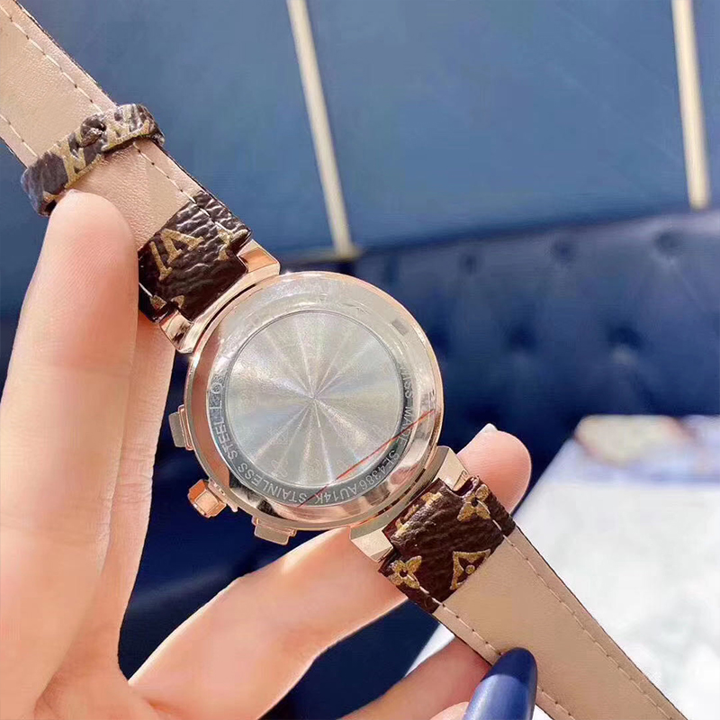 【3500円プラスして２点を購入】【3000円プラスして 3点を購入】【レザープリントウォッチ】ファッションクラシック、革の質感、クォーツムーブメント、丸ダイヤル