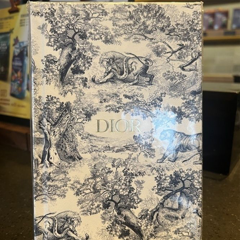 【正規取扱店】【品質の高い商品】ノート/ パリで手作り【二つ目は4900】