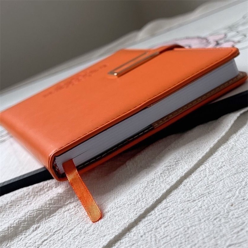 【正規取扱店】【品質の高い商品】ノート/ パリで手作り【二つ目は4900】