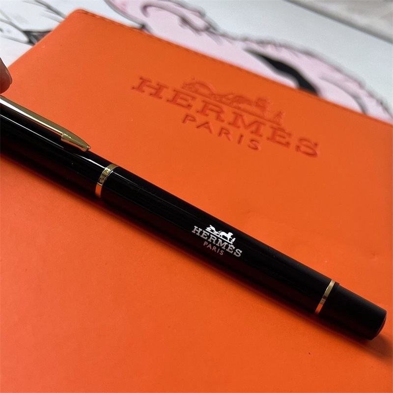 【正規取扱店】【品質の高い商品】ノート/ パリで手作り【二つ目は4900】