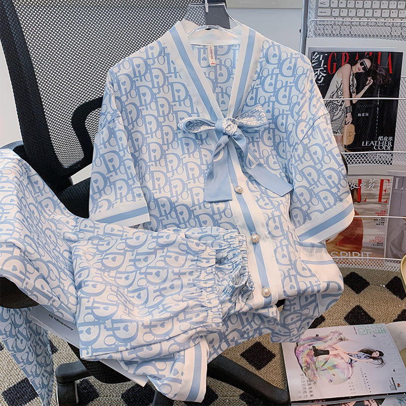 【正規取扱店】【品質の高い商品】パジャマ/ パリで手作り【二つ目は4900】