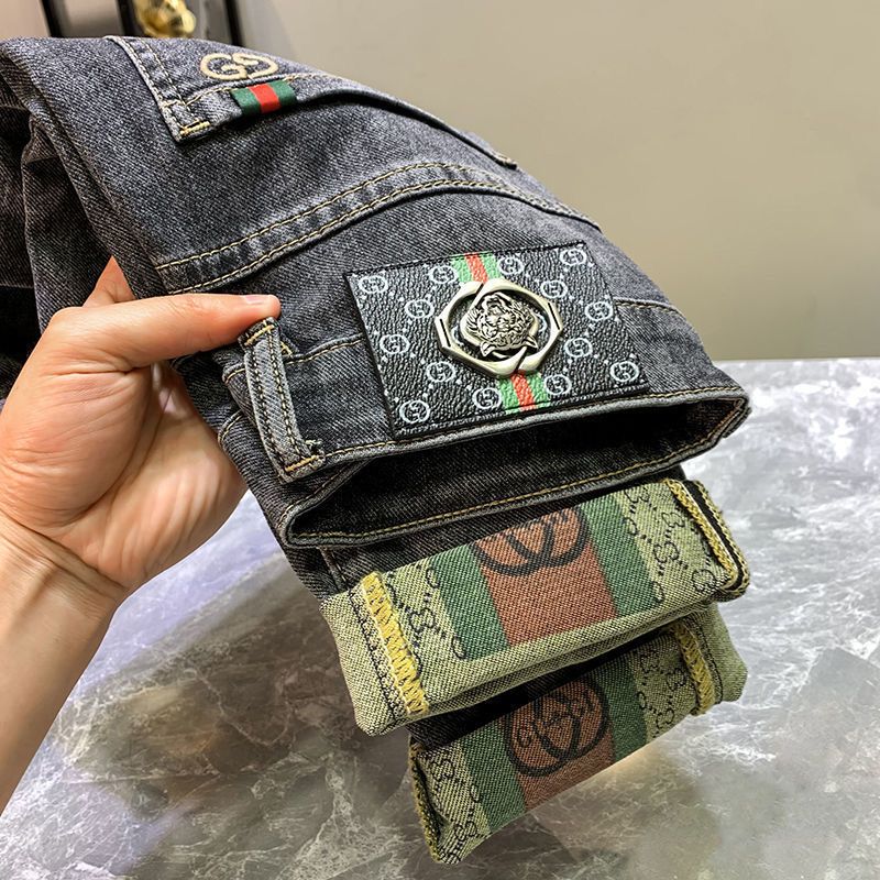 【正規取扱店】【品質の高い商品】ストレッチジーンズ/ イタリアの手作り【二つ目は4900】