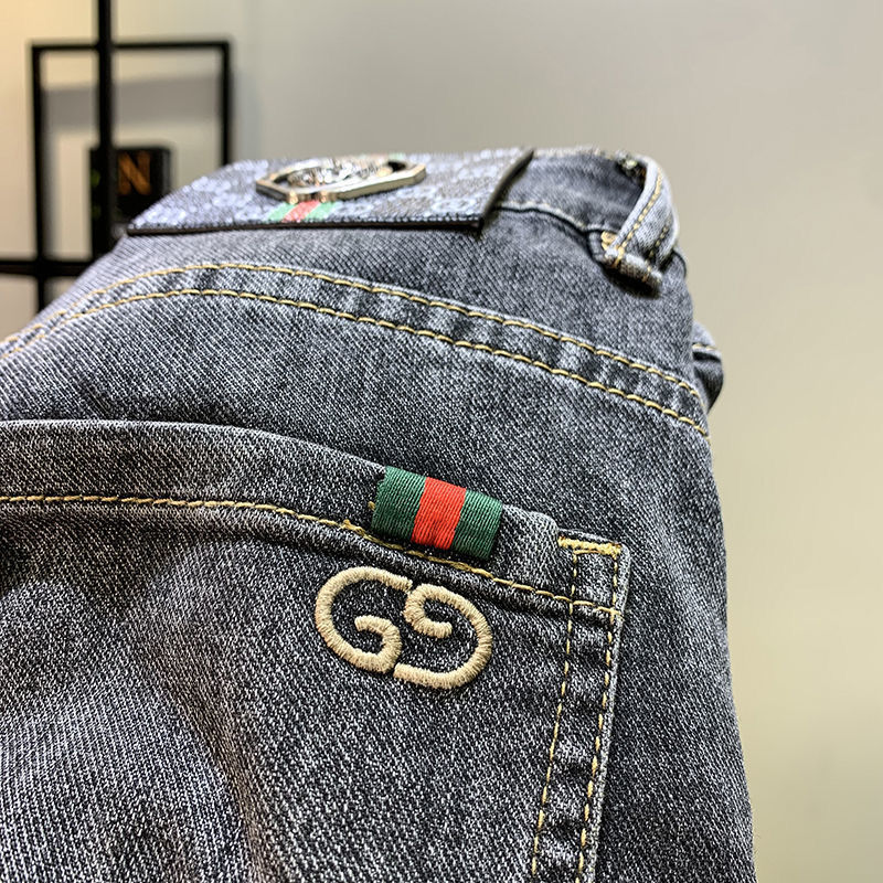 【正規取扱店】【品質の高い商品】ストレッチジーンズ/ イタリアの手作り【二つ目は4900】