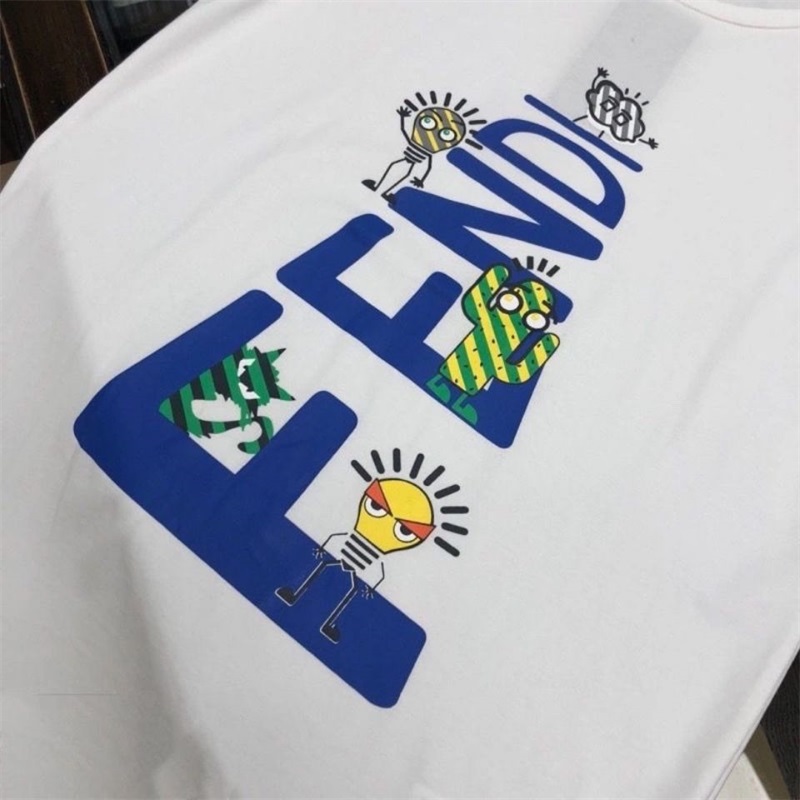 【正規取扱店】【品質の高い商品】メンズのトレンドTシャツ/ イタリアの手作り【二つ目は4900】