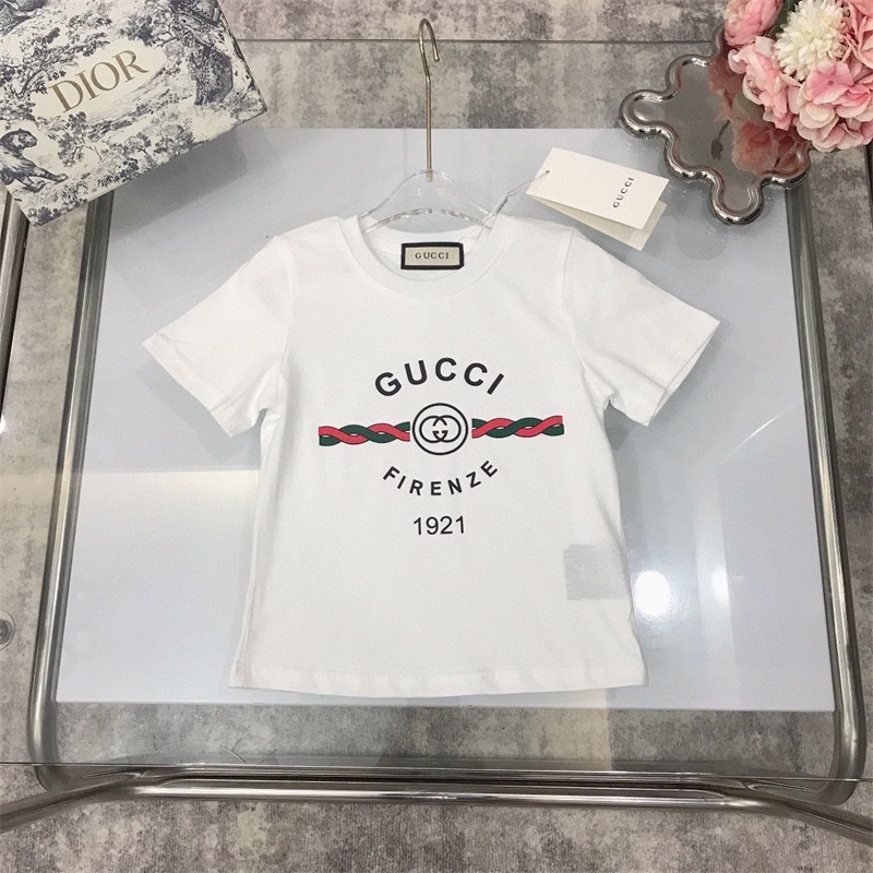 【正規取扱店】【品質の高い商品】子供用スーツ/ イタリアの手作り【二つ目は4900】