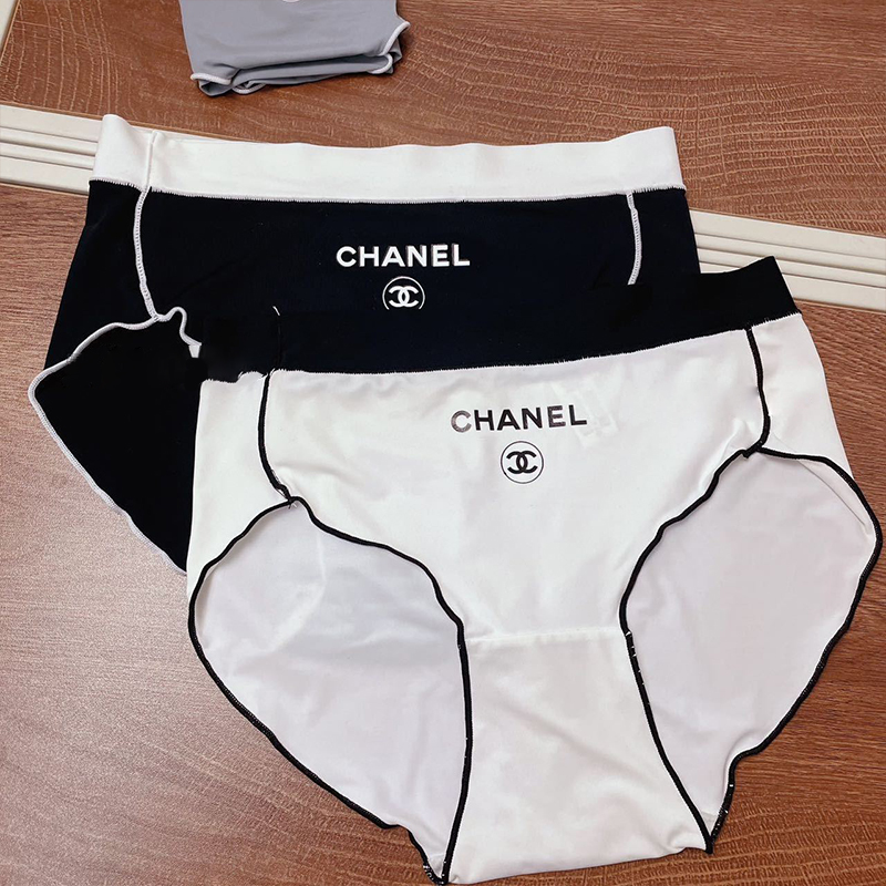 アイシーシルクシームレスショーツ[オフィシャル] 超買い得! 月に注文万件以上。是非いかがでしょうか。