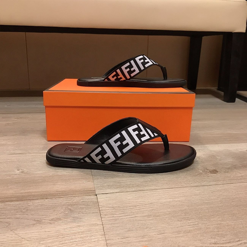 【二点目は6000円安い】hermes、メンズトレンディな滑り止めスリッパ[オフィシャル] 超買い得! 月に注文万件以上。是非いかがでしょうか。