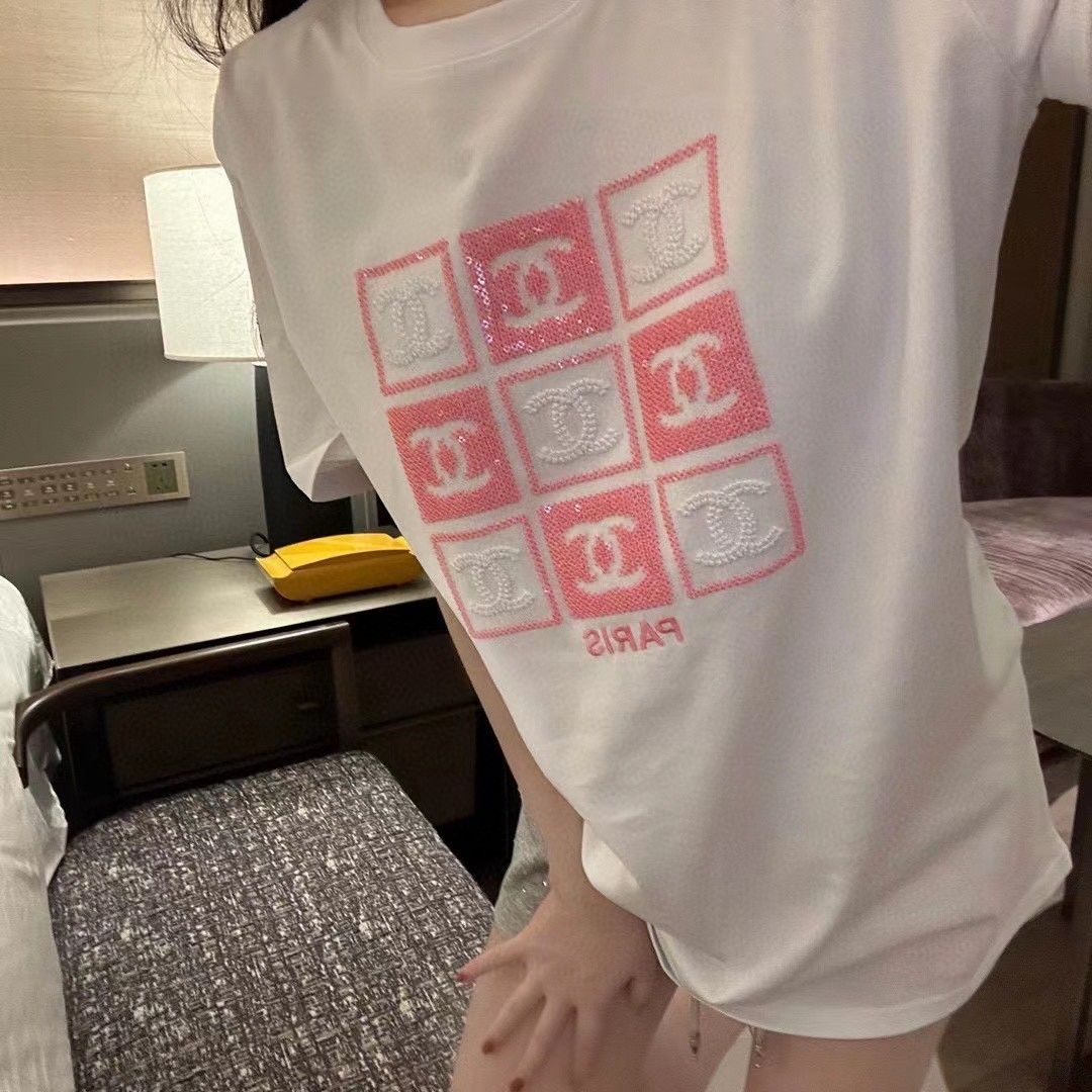 カジュアルなラウンドネック刺繍T[オフィシャル] 超買い得! 月に注文万件以上。是非いかがでしょうか。