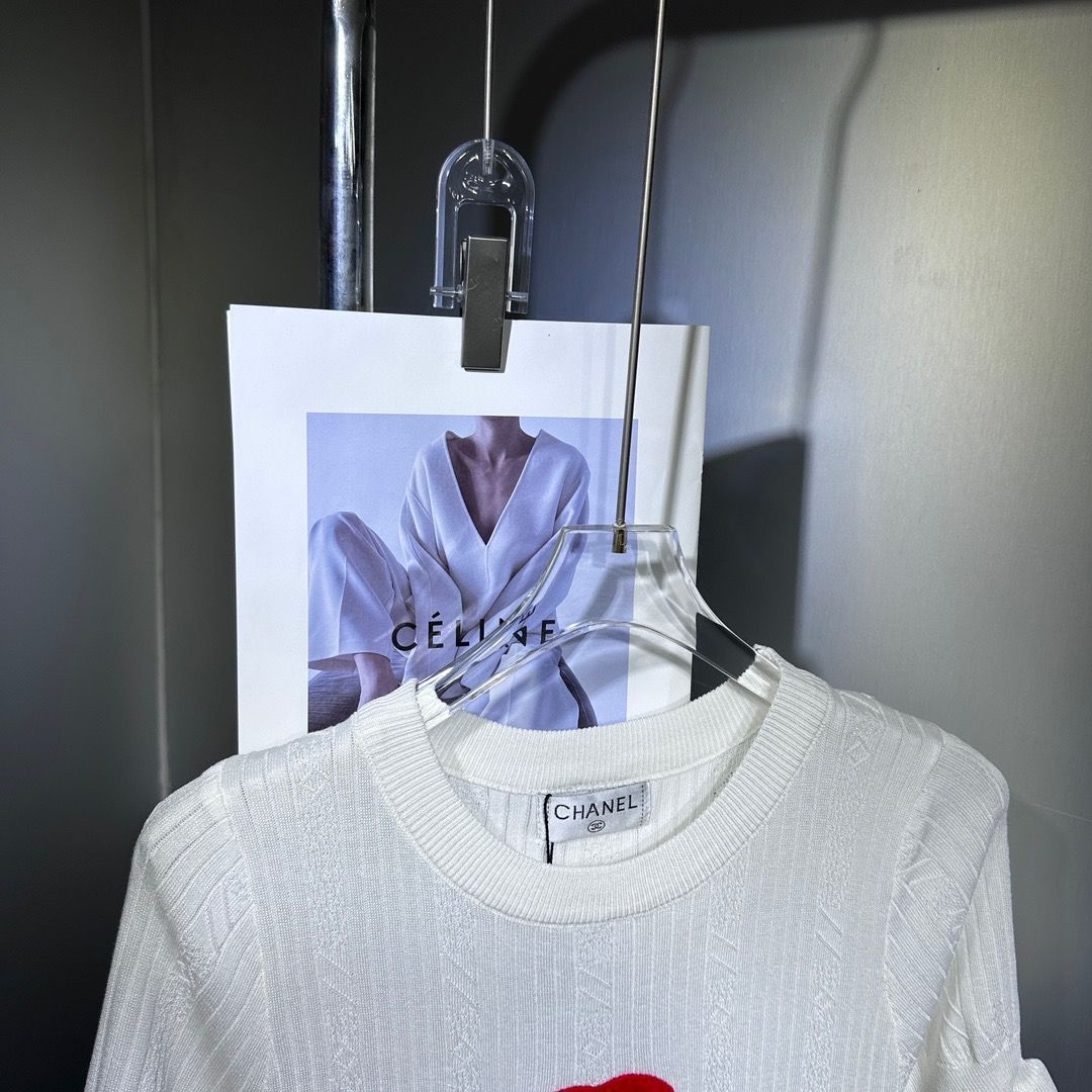 カジュアルなラウンドネック刺繍T[オフィシャル] 超買い得! 月に注文万件以上。是非いかがでしょうか。