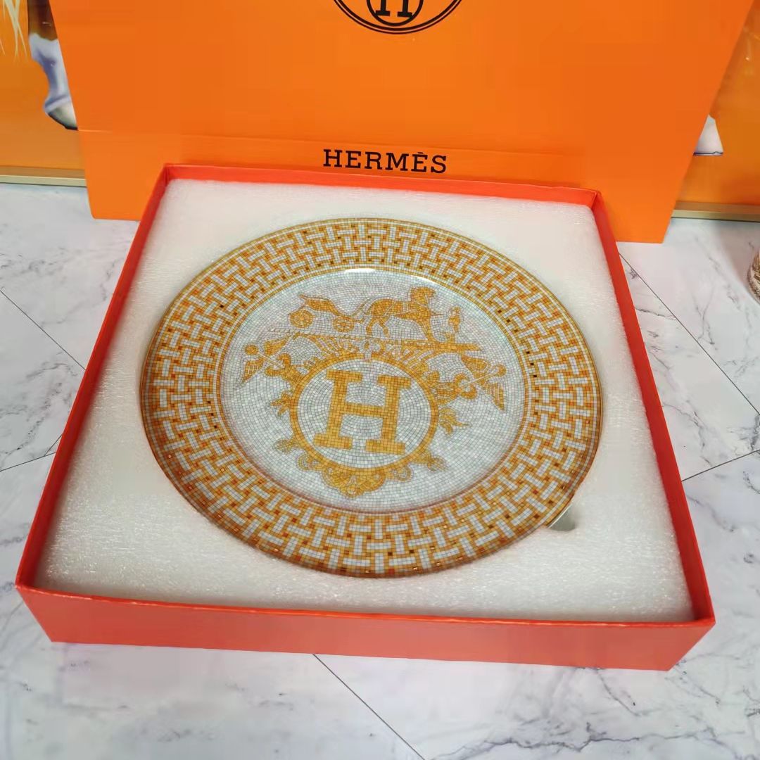 【Hermès正規取扱店】ボーンチャイナ 洋食 平皿 ギフトボックス。元のパッケージ 「正規品保証、公式と同じデザイン」[オフィシャル] 超買い得! 月に注文万件以上。是非いかがでしょうか。