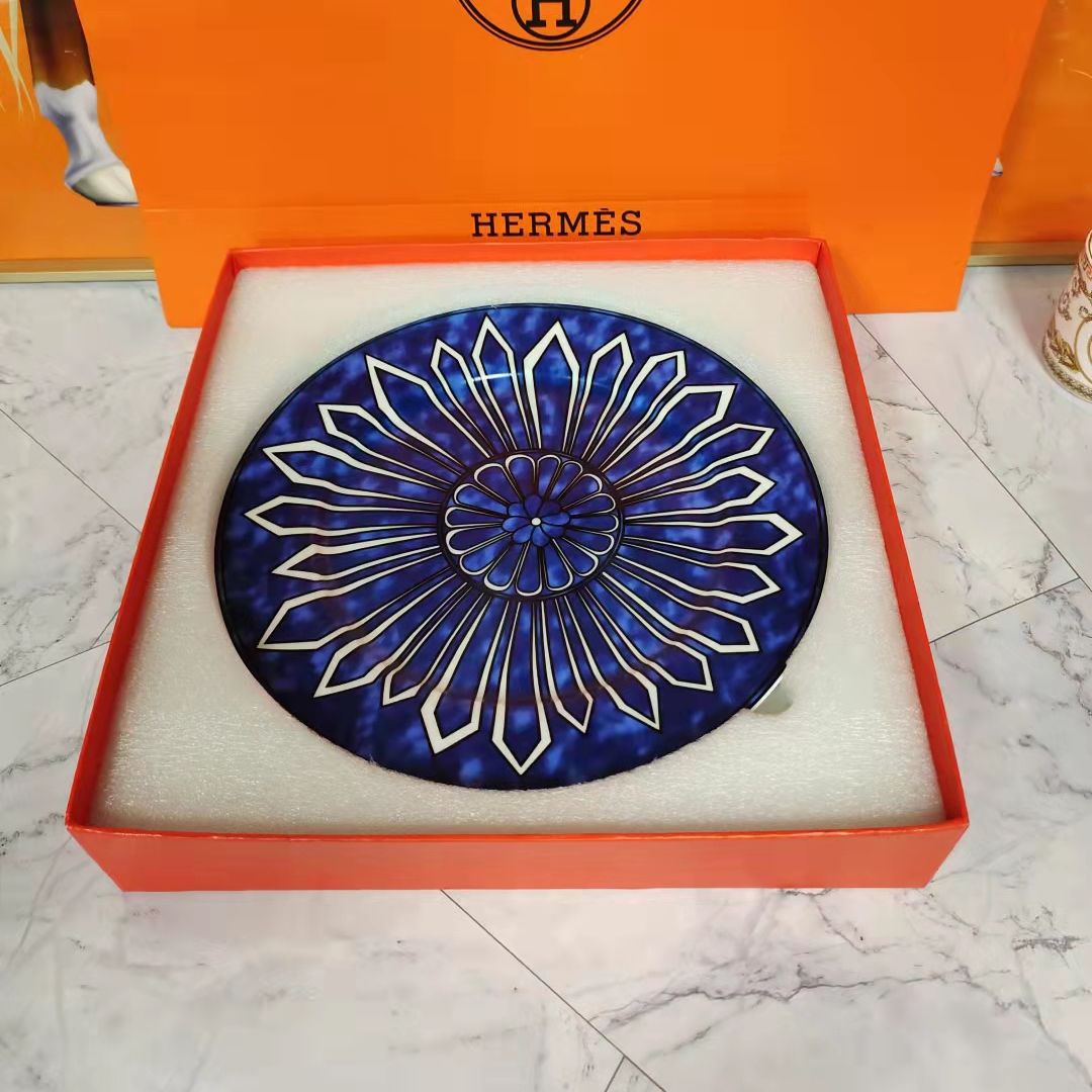 【Hermès正規取扱店】ボーンチャイナ 洋食 平皿 ギフトボックス。元のパッケージ 「正規品保証、公式と同じデザイン」[オフィシャル] 超買い得! 月に注文万件以上。是非いかがでしょうか。