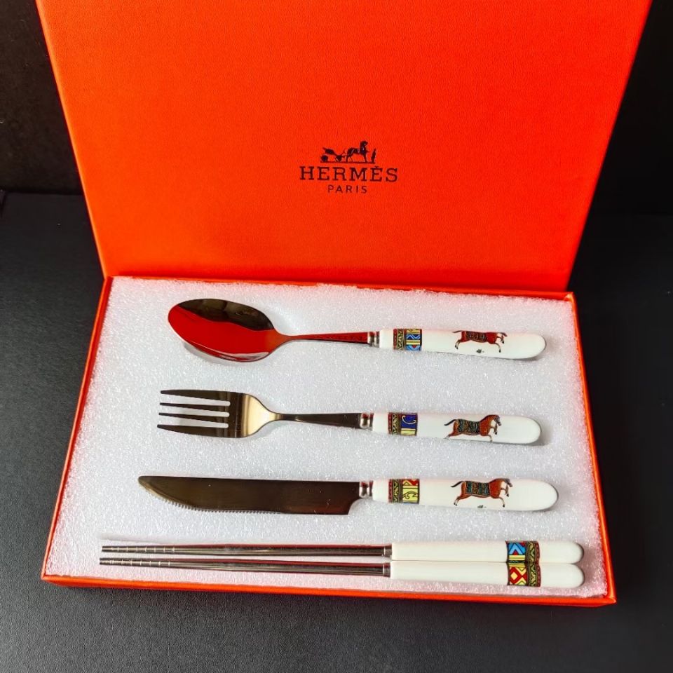 【Hermès】【正規取扱店】【元のパッケージ】ラージHステンレススチールナイフ＆フォーク【二点目は6600円安い】[オフィシャル] 超買い得! 月に注文万件以上。是非いかがでしょうか。