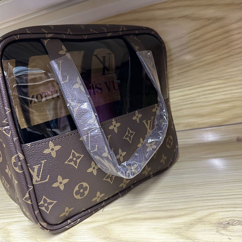 【二点目は5000円安い】旅行用トイレタリー収納バッグ[オフィシャル]【三点目は4000円安い】 超買い得! 月に注文万件以上。是非いかがでしょうか。